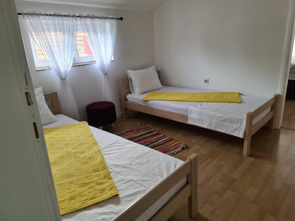 Js Apartmani Nikšić Extérieur photo