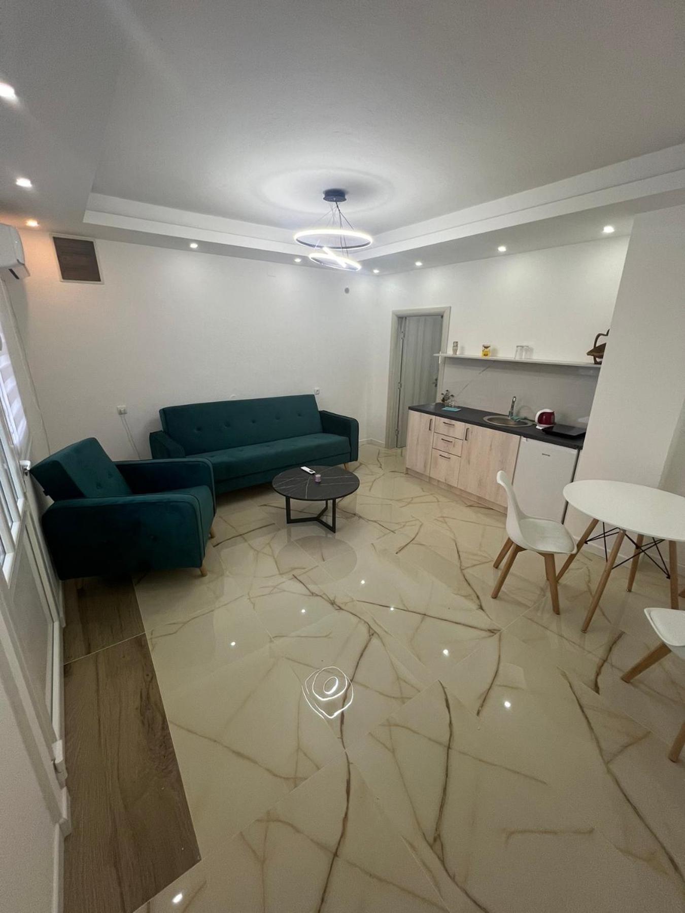 Js Apartmani Nikšić Extérieur photo